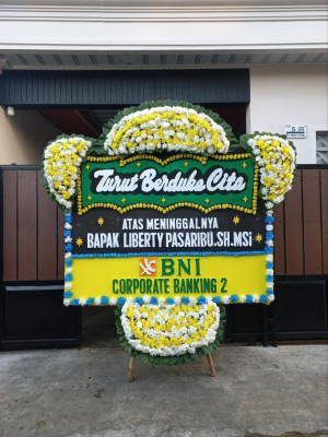 Papan Bunga Duka di Kertosari