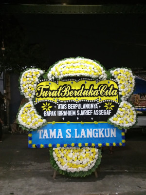 Papan Bunga Duka di Kertosari
